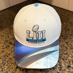 Super Bowl LII 2018 Patriots Eagles Minnesota‎ NFL New Era 39THIRTY Cap Hat M/L